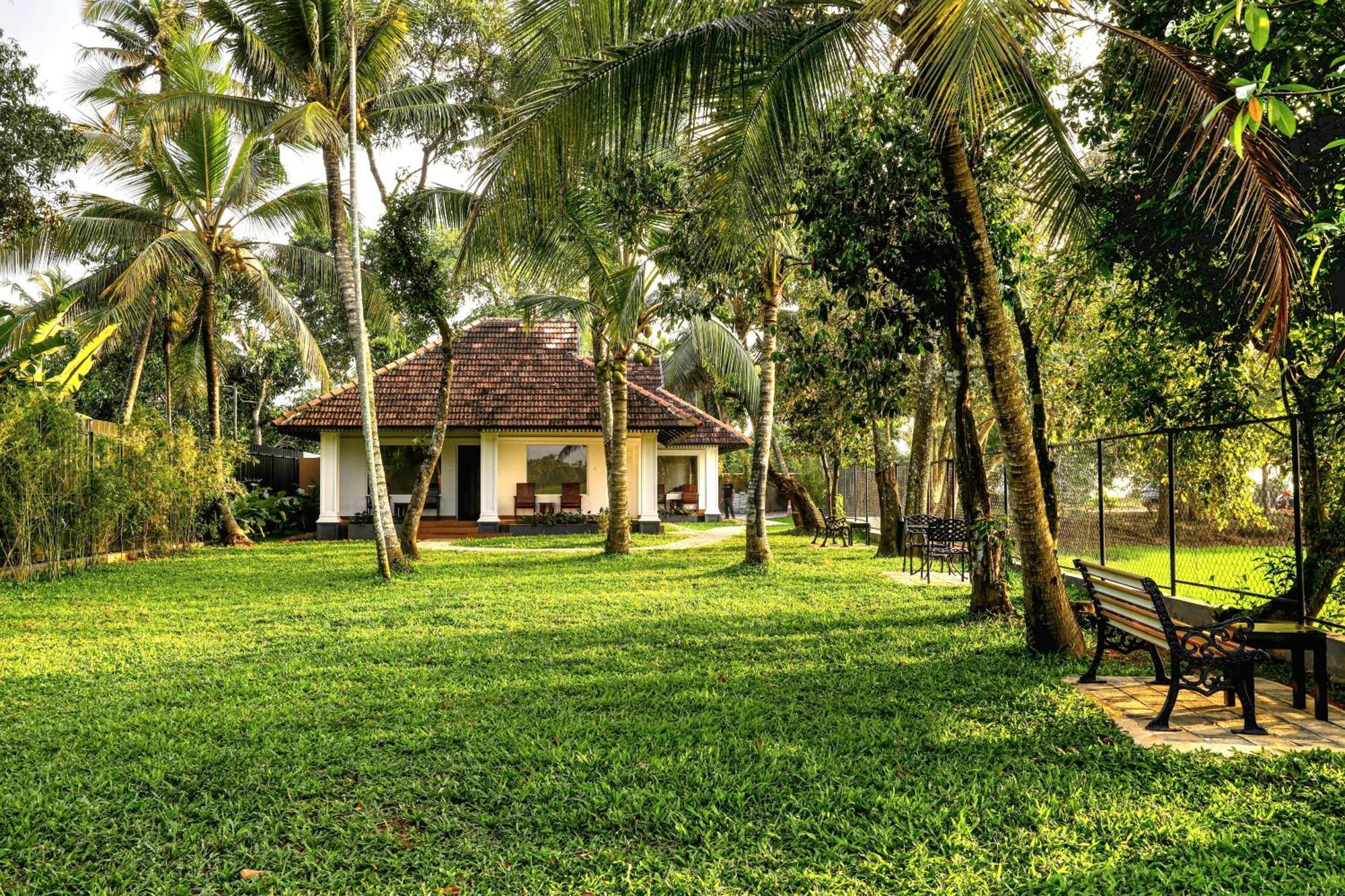 Paadam By The Backwaters クマラコム エクステリア 写真